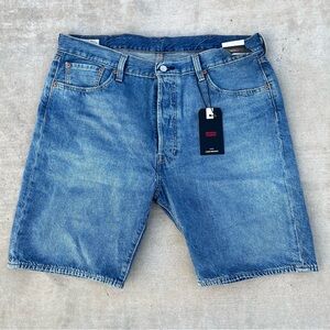 Levi's 501 Classic Blue Jean Shorts for Men size 38